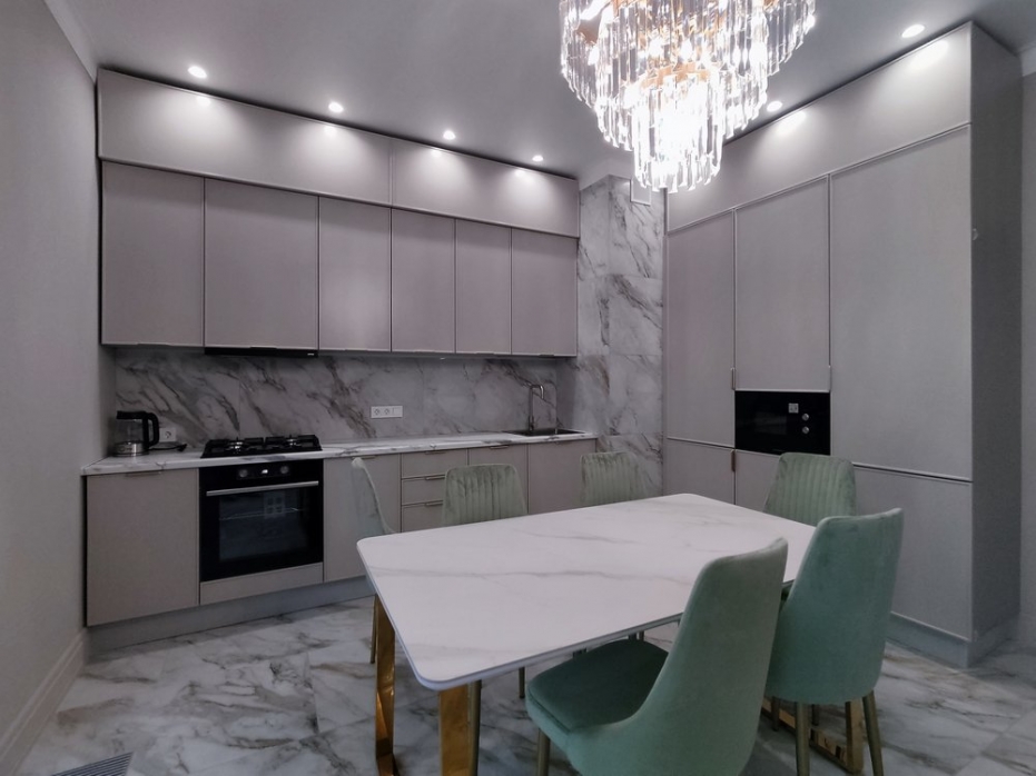 КУХНЯ по адресу ул.Танкиста Серебрякова д.14-4 кв.28